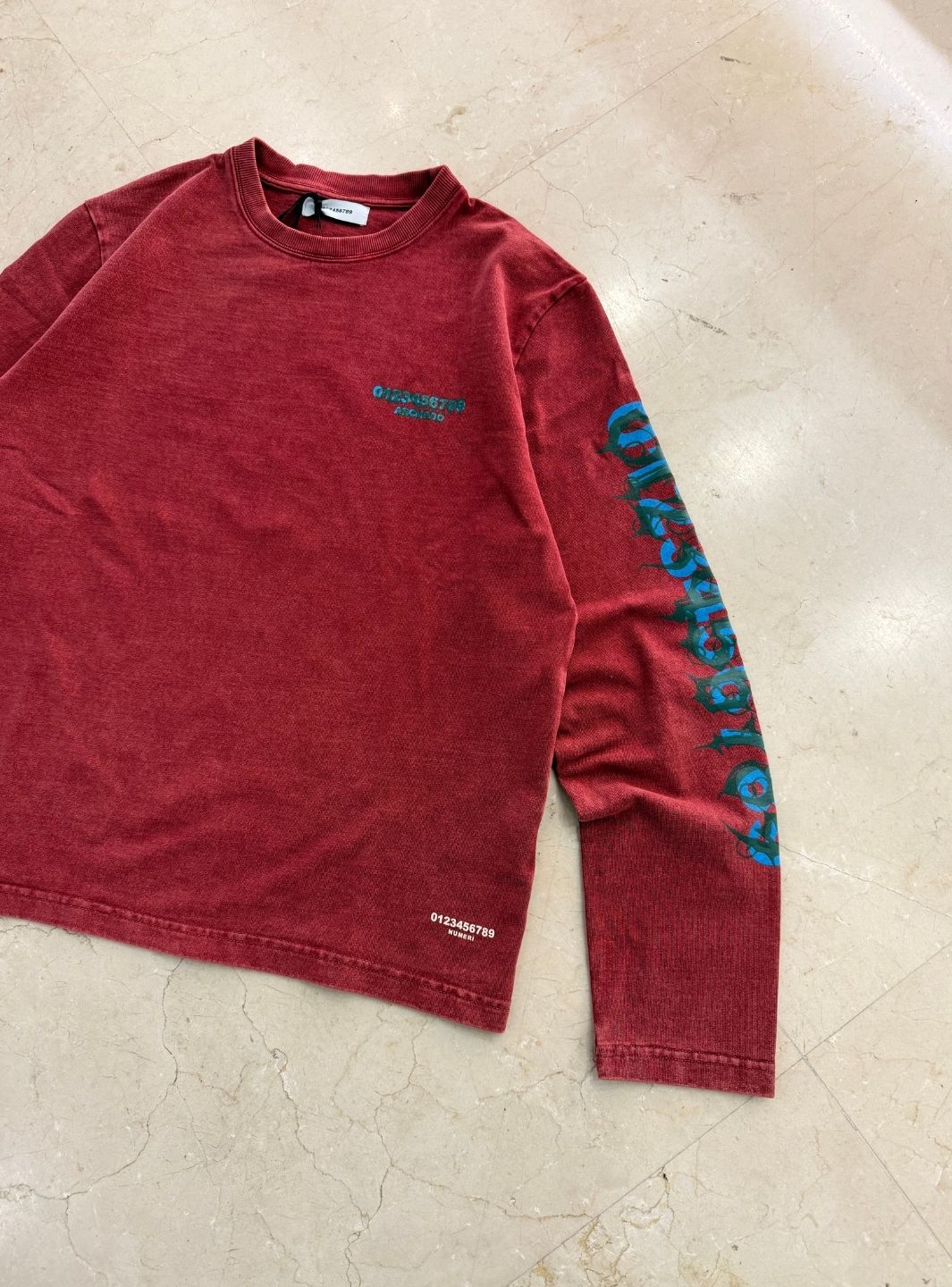 Numeri Archivio Longsleeve Washed Burgundy | ResellZone